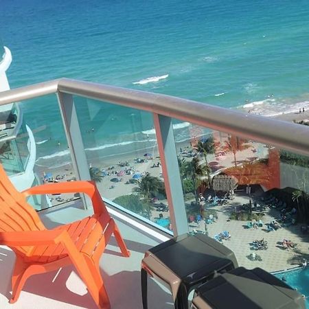 Tide Hollywood Apartment Exterior photo